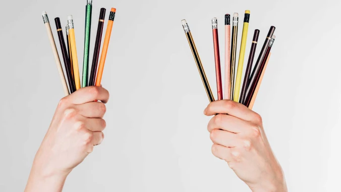 Lyijykynät logolla ja kaiverruksella tyylikkäänä mainosvälineenä