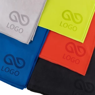 Urheilupyyhe - punainen